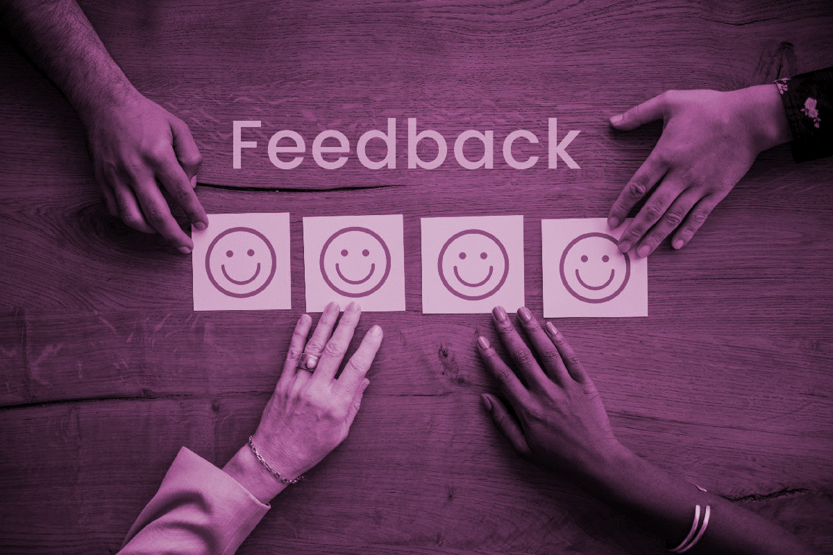 evaluation-commentaires-client-smiley-reponse-scaled